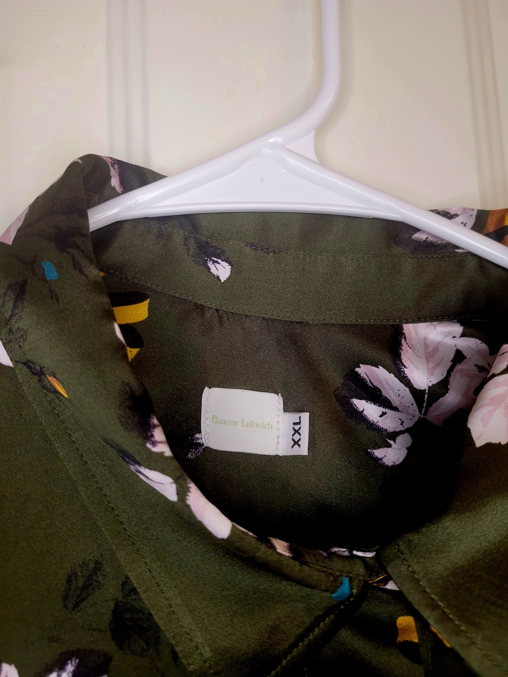 Eleanor Leftwich 100% Silk Olive Floral Button-Up Shirt Women's Lightweight Top. - Picture 5 of 7